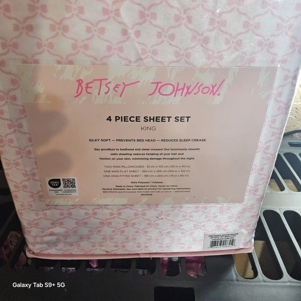 Betsey Johnson Pink Sheet Set